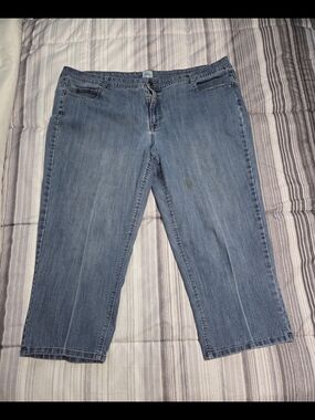 Just My Size Women's Plus Denim Capri Crop Pants Medium Wash Classic Fit